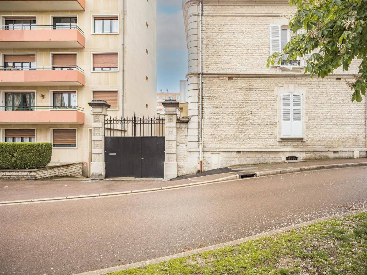 Ateliers Begand Studio 3 - Proximite Gare - Parking Offert Apartamento Troyes Exterior foto
